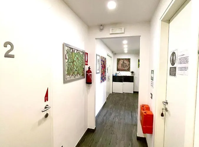 Your House By Ale 4* روما